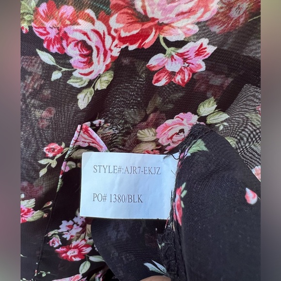 PLUS Beautiful Sheer Rose-Print Blouse +  Pearl Buttons Back Side Slits Size 10 - Picture 11 of 11